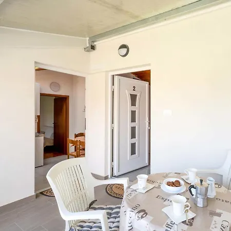 Διαμέρισμα 1 Bedroom Gorgeous In Μεντουλίν
